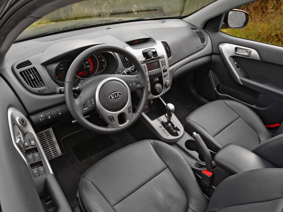  Kia Forte 2009 года  (фото 19 из 128)